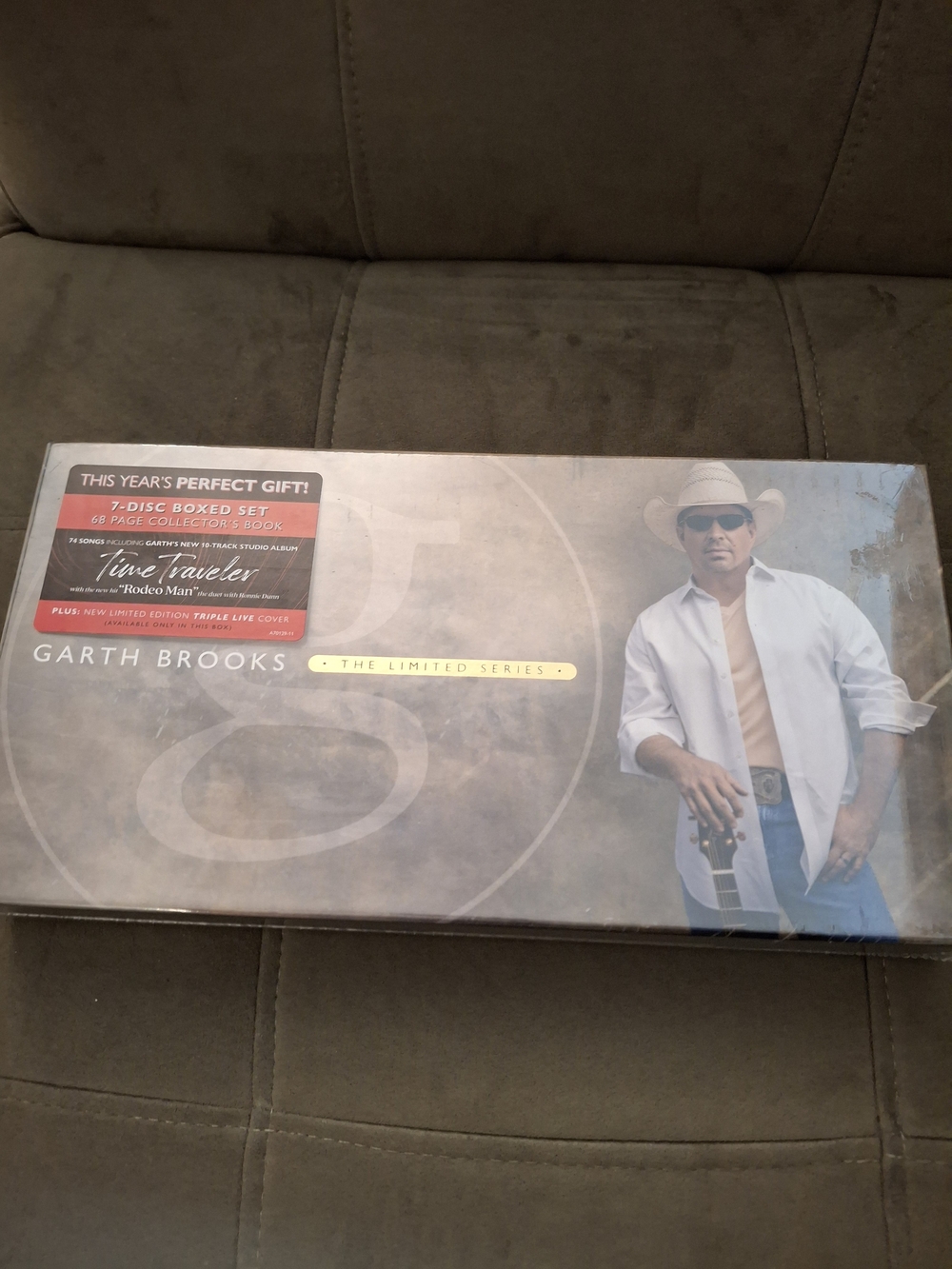 Garth BRrooks The Limited Series 7-Disc Boxed Set